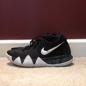 Nike Kyrie 4